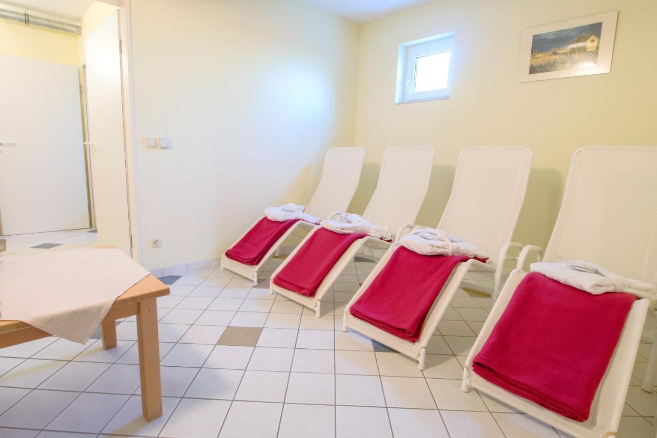 Residenz am Strand Ostseeglück - Wohnung 1-13 Ostseeheilbad Ostseeheilbad Zingst Exterior foto